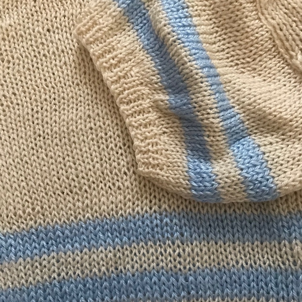 Handmade Knit Top - Picture 2 of 6